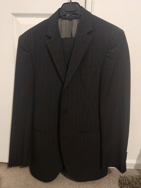 JF Ferrar Collection Men’s Black Pinstripe Blazer